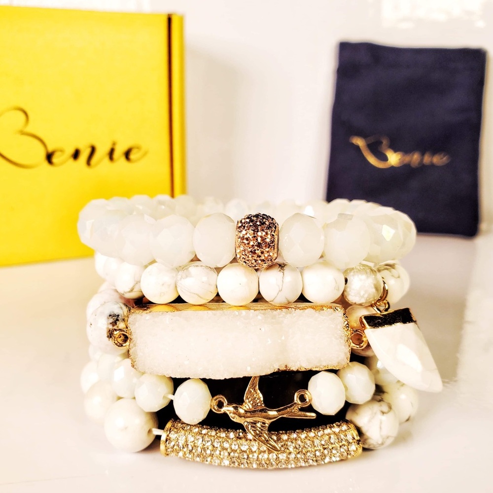 White Howlite Bundle 5 Stack Bracelet